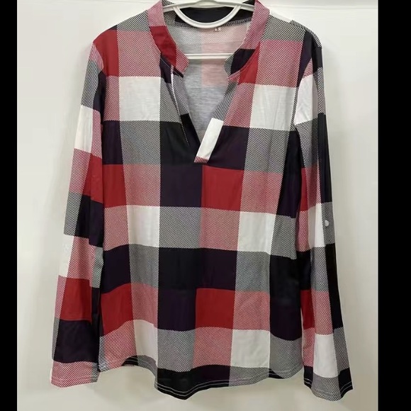 🆕L/S Modern Plaid Blouse in Red, White, Purple and Black: Size XL - Picture 5 of 9